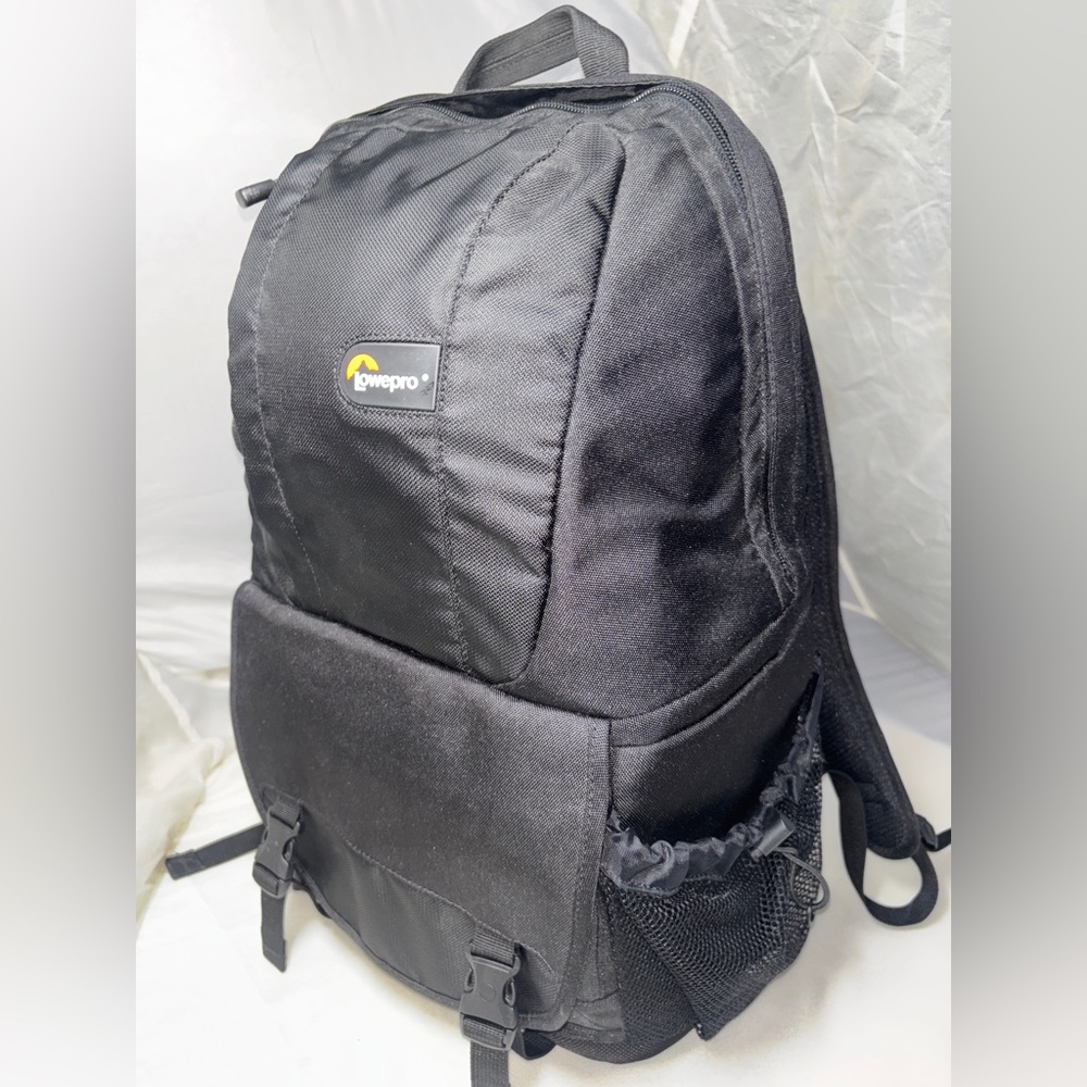 Lowepro Camera Bag Black Backpack with many compartments | Lens | DSLR Bag